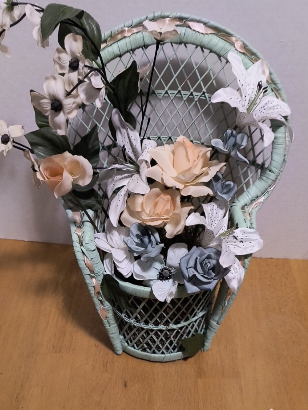 Handmade Mint Wicker Floral Arrangement Basket 16 Inch B8